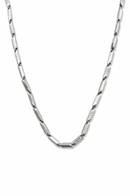 Colar Prateado de Elos Retangulares em Aço Inoxidável Romanely