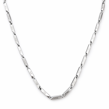 Colar Prateado com Elos Geométricos em Aço Inoxidável Romanely