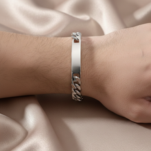 Pulseira Prateada de Elo Grumet com Placa em Aço Inoxidável Romanely