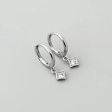 Brincos Estrelinha Prateados com Zircónia S925