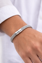Pulseira Prateada Trançada em Aço Inoxidável Romanely
