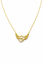 Colar Dourado Coração com Asas em Aço Inoxidável Romanely