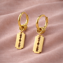 Brincos de Argola Dourados Navalha em Aço Inoxidável Romanely