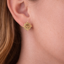 Brincos Dourados Nó Celta Irlandês em Aço Inoxidável Romanely